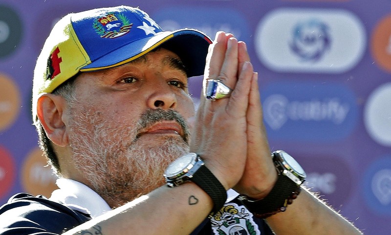 Morre Diego Armando Maradona, diz jornal argentino