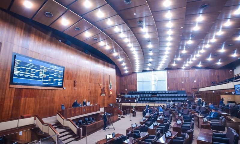 Assembleia Legislativa vota projetos polêmicos antes de recesso