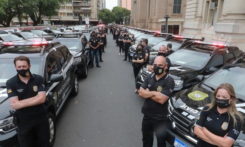 Primeiras viaturas semiblindadas na história do RS são entregues à Polícia Civil