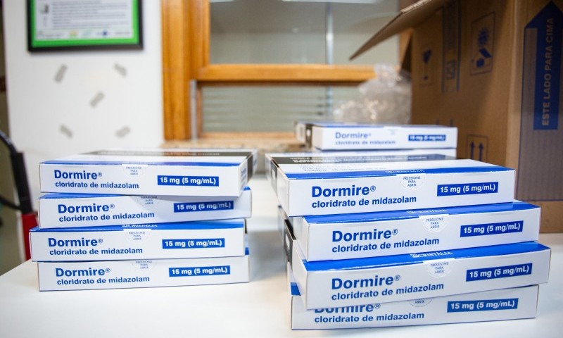 Estado e Exército distribuem 92 mil frascos de medicamentos do kit intubação nesta terça (06)