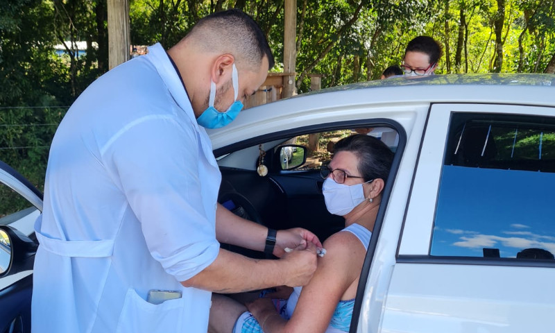 Vila Maria receberá mais 150 doses da vacina contra a covid19. Imunização acontece no feriado