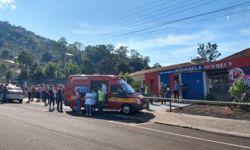 POLÍCIA: Ataque deixa ao menos cinco mortos em escola de Santa Catarina
