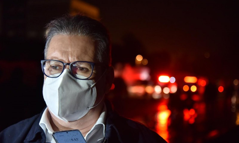 Governador e vice concedem entrevista coletiva após reunião sobre incêndio no prédio da SSP