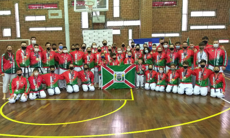 Escola Shobu-Kan é a campeã do Estadual de Karate