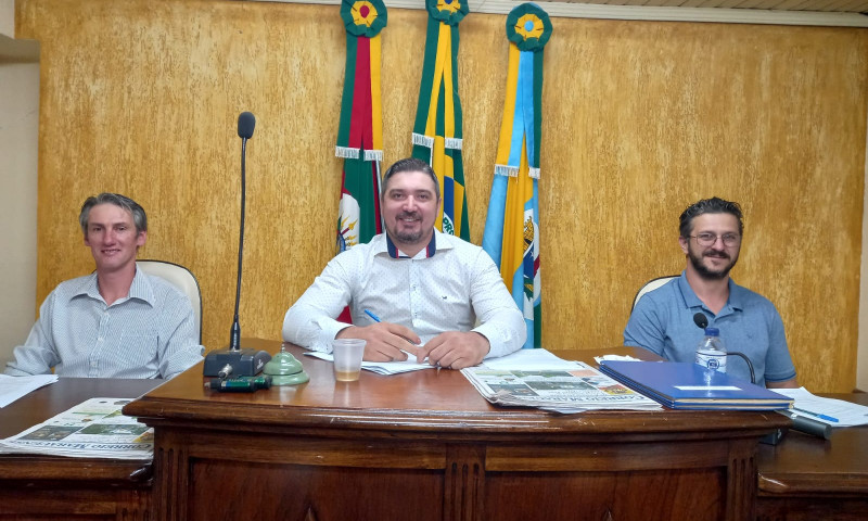 LEGISLATIVO: Hoje é dia de sessão ordinária da Camara de Vereadores de Vila Maria