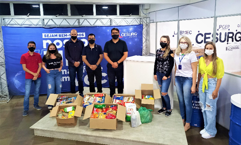 Trote solidário da Faculdade CESURG realiza doação de 125 quilos de alimentos para a Ebenézer (ABE)