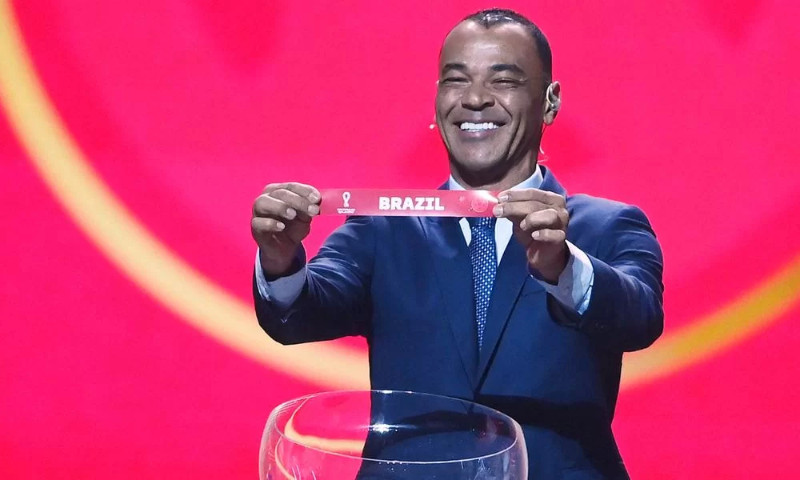 ESPORTES: Brasil enfrentará Suíça, Sérvia e Camarões na Copa do Mundo