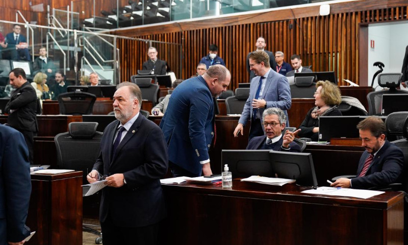 Plenário aprova projeto sobre inclusão da educação financeira nas escolas