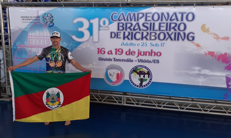 Kickboxing: Atleta de Vila Maria conquista duas medalhas de bronze no Campeonato Brasileiro
