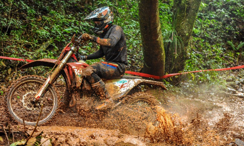 ENDURO:  Piloto Mariense Mauricio Quadros (Mula) vence etapa do Brasileiro de Enduro em Novo Horizonte (SC)