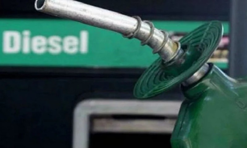 ECONOMIA: Petrobras reduz em R$ 0,22 o preço do diesel nas distribuidoras
