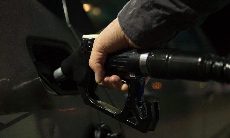 Petrobras anuncia redução de 3,6% dos preços de diesel para as distribuidoras, válida a partir desta sexta (05)