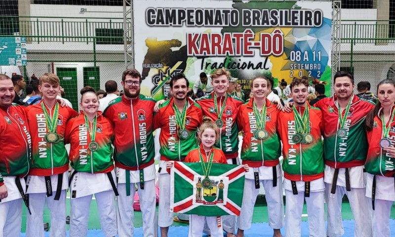 Pela primeira vez na história, Shobu-Kan é campeã brasileira por equipe