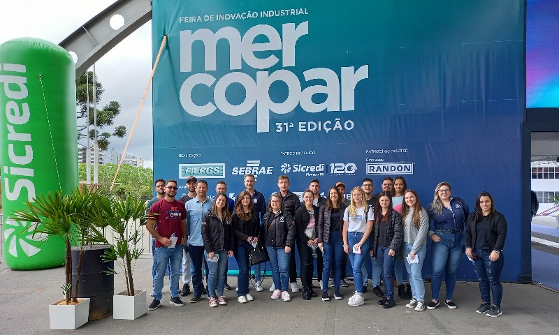 Alunos da Faculdade CESURG realizam viagem técnica na 31ª edição da feira Mercopar