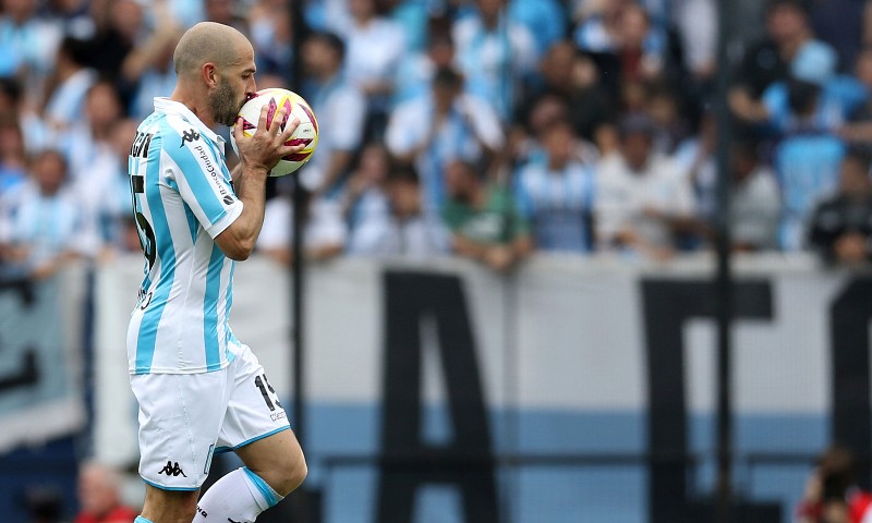 INCRÍVEL: Gigante “dá” título ao maior rival