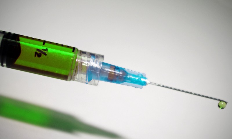 Vacina contra o câncer deve ficar pronta antes de 2030, diz BioNTech