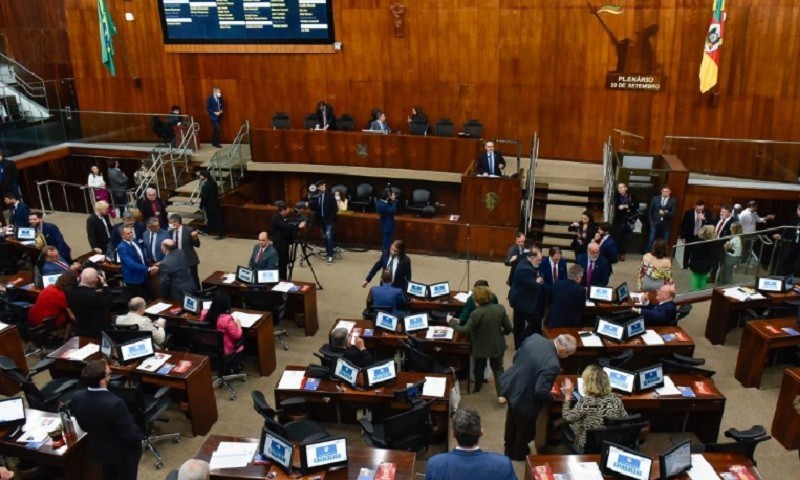 Orçamento do Estado para 2023 é aprovado pela Assembleia Legislativa com déficit de R$ 3,8 bilhões