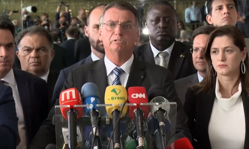 ELEIÇÕES 2022: Em pronunciamento, Bolsonaro diz que vai cumprir a Constituição