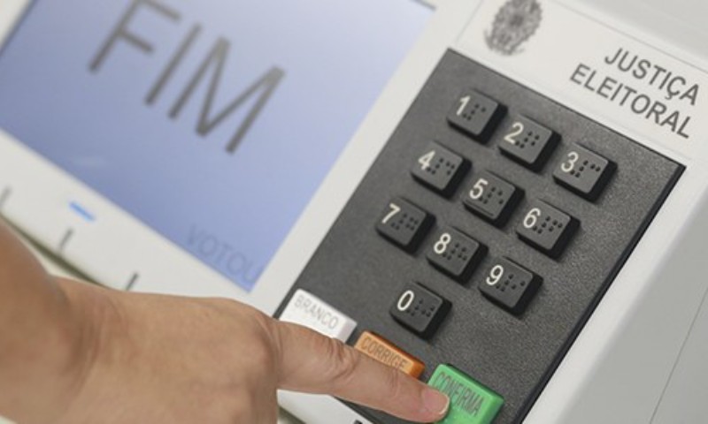 PL pede ao TSE anulação de votos de urnas antigas no segundo turno