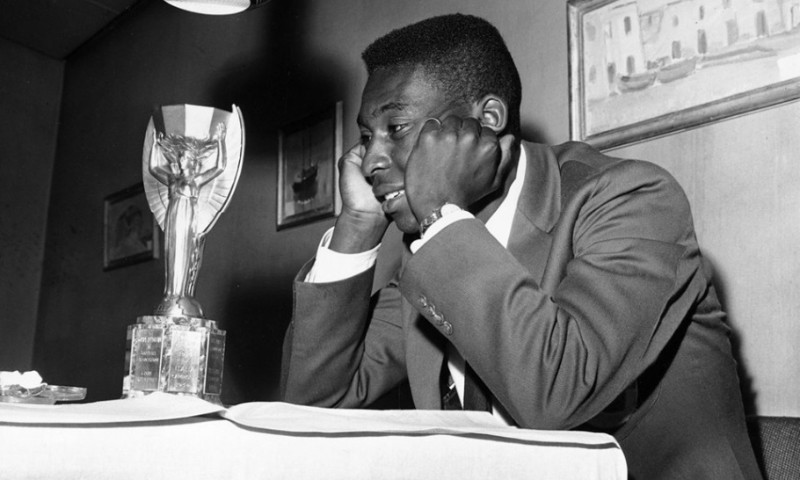 Presidente decreta luto de três dias pela morte de Pelé