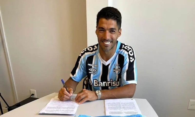 Luis Suárez agradece e manda recado para a torcida tricolor