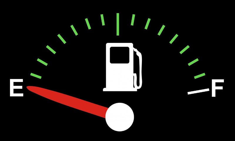 ECONOMIA: Reoneração de combustíveis deve elevar preço da gasolina em R$ 0,69 por litro, aponta levantamento