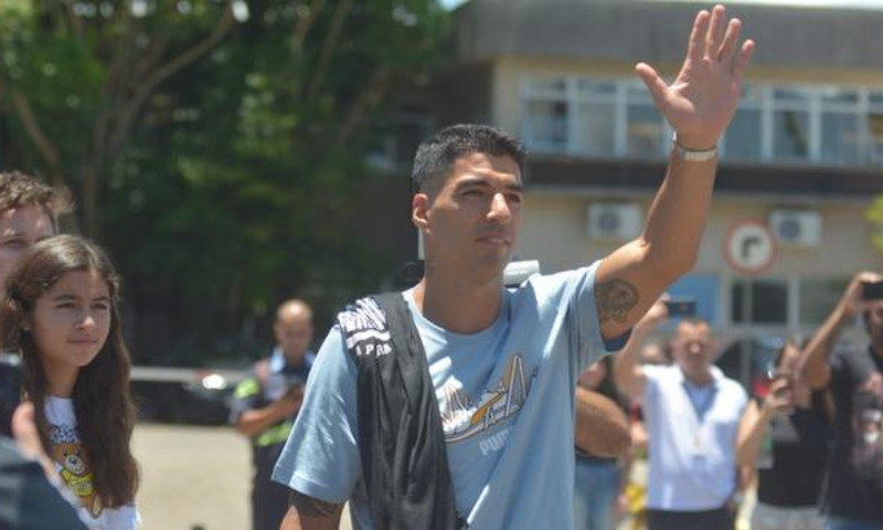 Suárez desembarcou em Porto Alegre