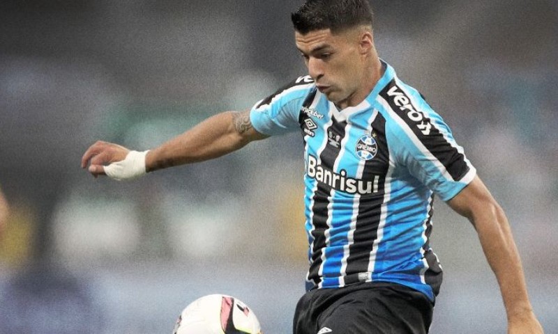 Três tiros do Pistolero levaram a torcida do Grêmio à loucura