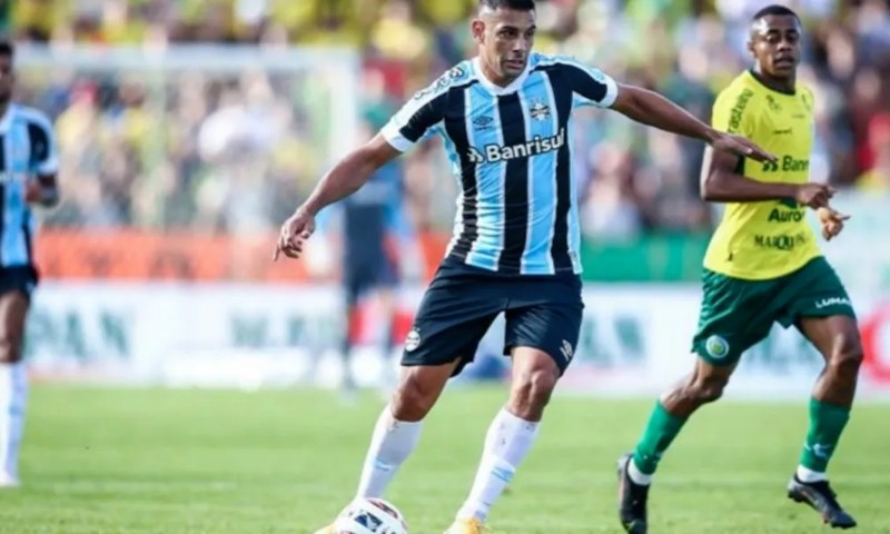 Grêmio bate o Ypiranga nos pênaltis e vai decidir o título em casa