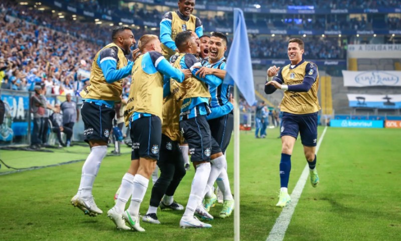 GRENAL: Mano não deixa o comando técnico colorado com derrota no clássico