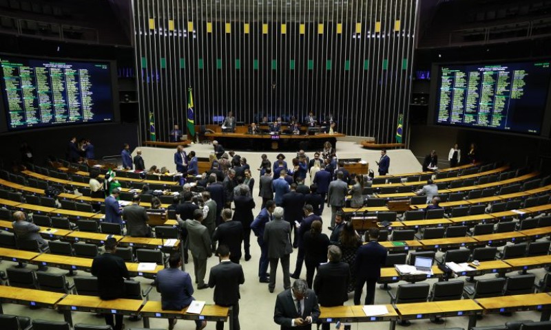 POLÍTICA: Discriminação de políticos – o que pode ser crime, segundo projeto aprovado na Câmara