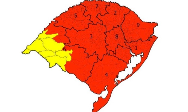 Defesa Civil do RS emite novo alerta para temporais, chuvas volumosas e risco de inundação