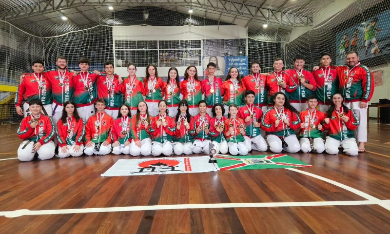 Escola Shobu-Kan de Karate-Do é campeã da VI Copa Metropolitana em Parobé