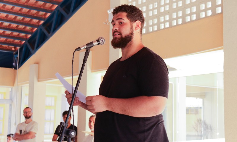 CULTURA: Professor da EMEF Maria Busatto promove oficina no dia da Consciência Negra