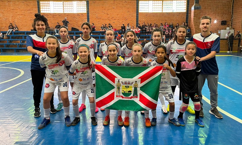 ESPORTE: EFM é campeã da I Copa Palma Feminina Sub-11