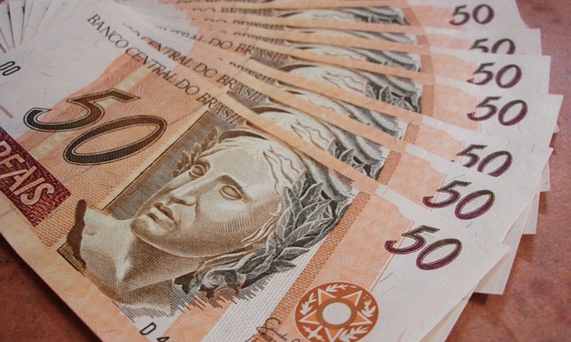 Quanto rende o prêmio da Mega da Virada na poupança, Tesouro Direto ou CDB