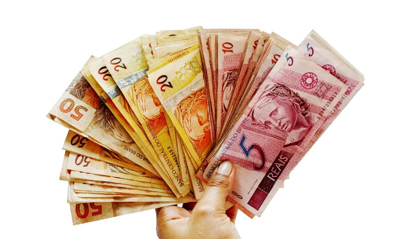 Salário mínimo de R$ 1.412 já está em vigor