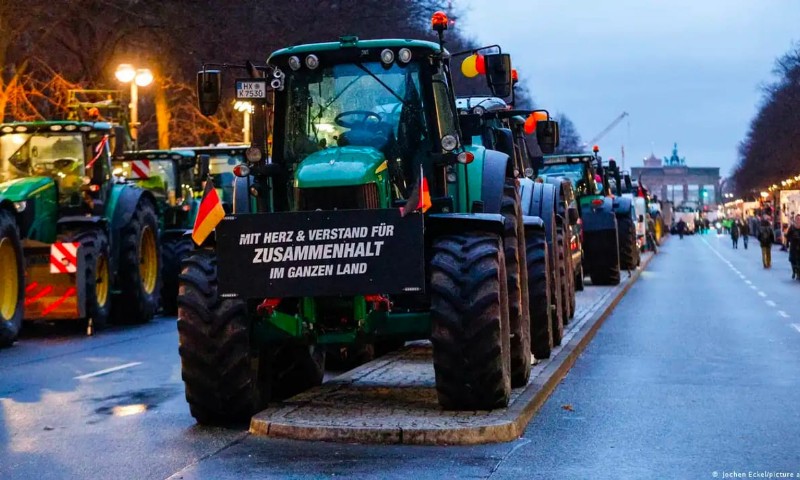 MUNDO: Agricultores bloqueiam ruas de Berlim