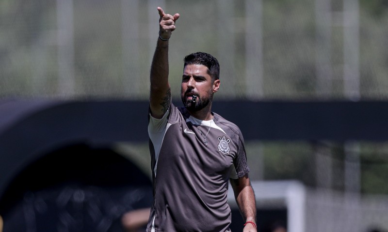 ESPORTE: OFICIAL! António Oliveira é o novo técnico do Corinthians