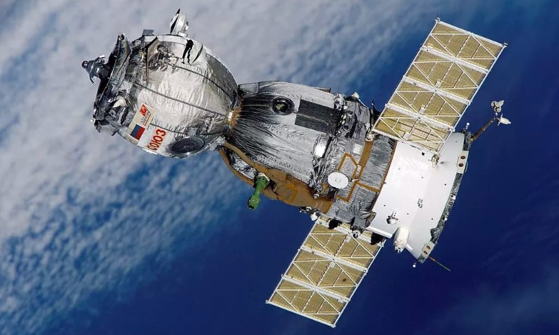 MUNDO: EUA acusam Rússia de desenvolver arma nuclear no espaço