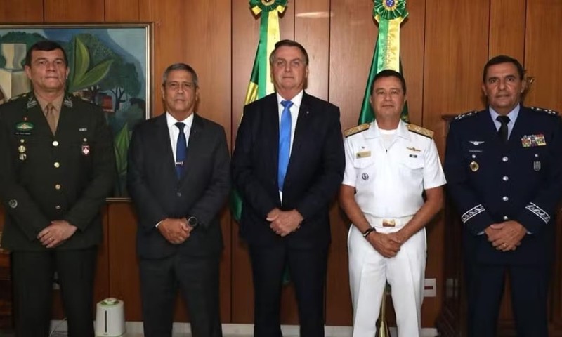 BRASIL: Ex-comandantes dizem que Bolsonaro cogitou golpe