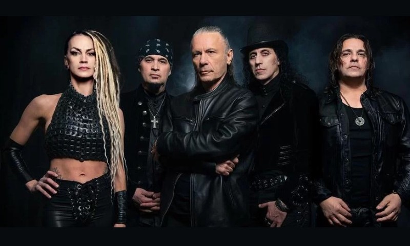 MÚSICA: Bruce Dickinson, vocalista do Iron Maiden, faz show em Porto Alegre