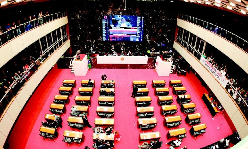 BRASIL: O mais novo vício dos deputados estaduais tem nome: Emendas Pix