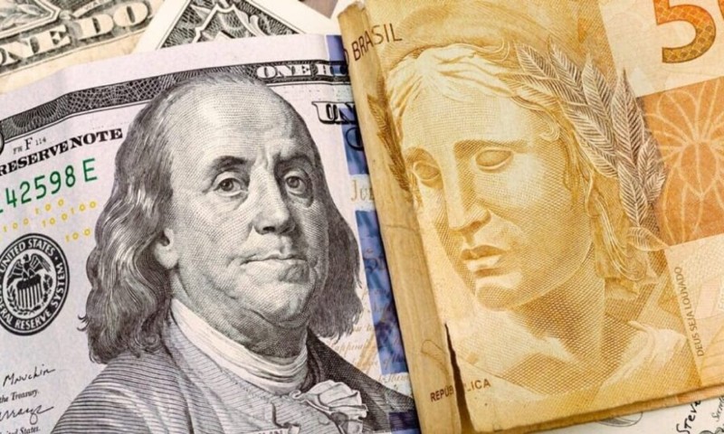 ECONOMIA: Banco Central entra em campo para tentar frear o dólar