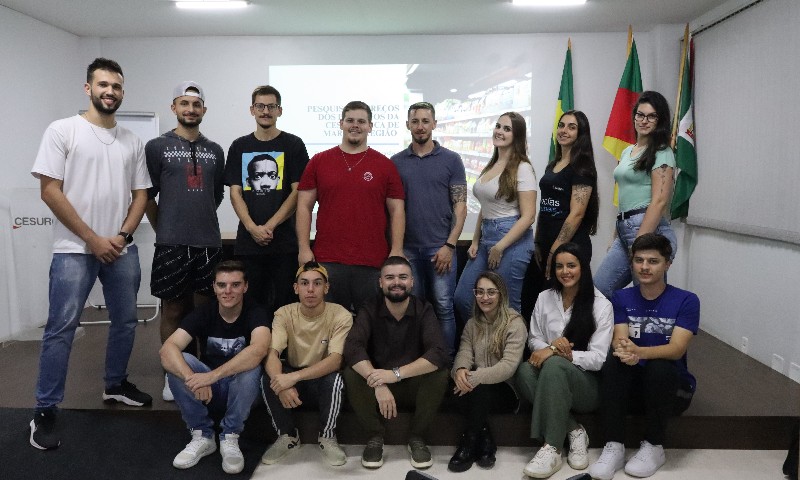 ECONOMIA: Alunos da Faculdade CESURG divulgam valores da Cesta Básica de Marau e região de 2024