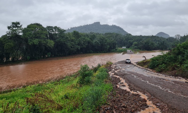 ENCHENTE: Município de Vila Maria enfrenta problemas com o alto volume de chuvas