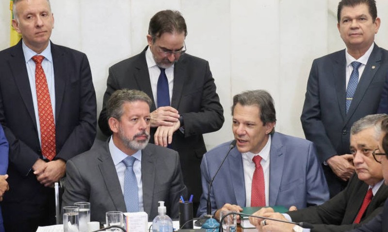 BRASIL: Governo desiste de taxar fundos para herança