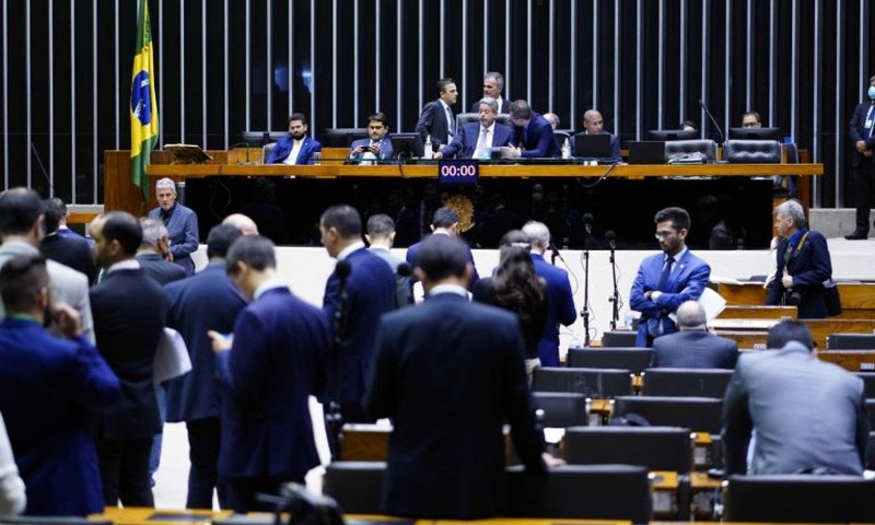BRASIL: Deputados aceleram projeto que equipara aborto ao homicídio