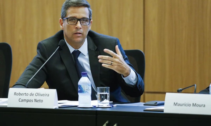 ECONOMIA: BC diz “chega” e para de cortar a taxa de juros do país