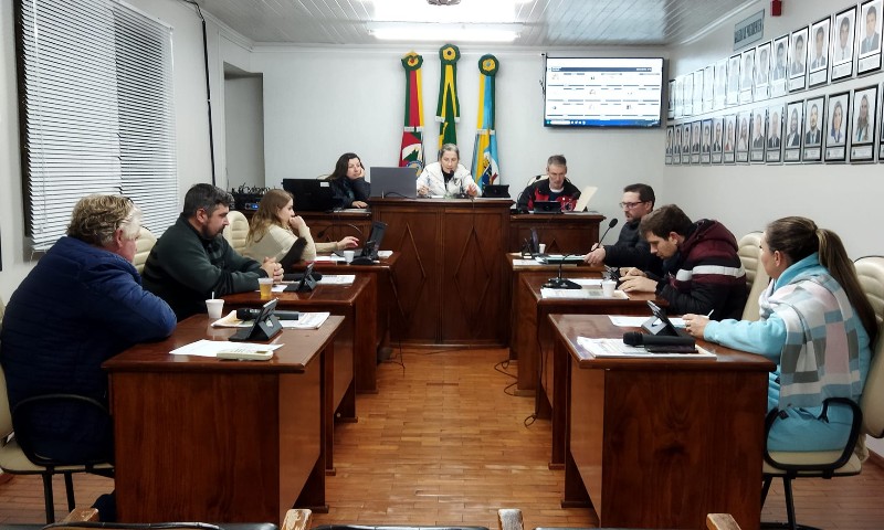 LEGISLATIVO: Salários dos Vereadores, Secretários e Prefeito e vice de Vila Maria não terão reajuste